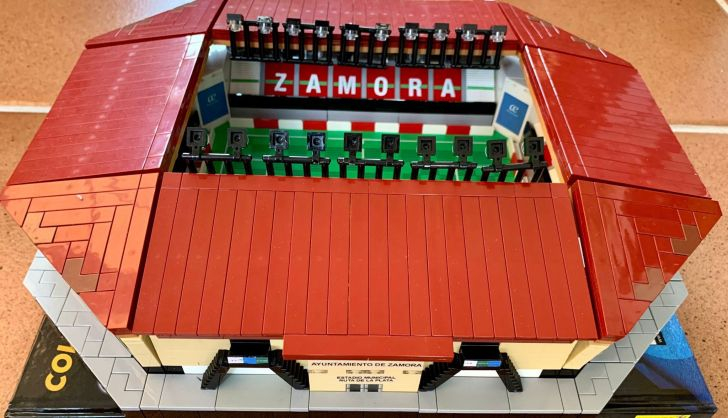 Imagen del estadio en Lego. Zamora CF