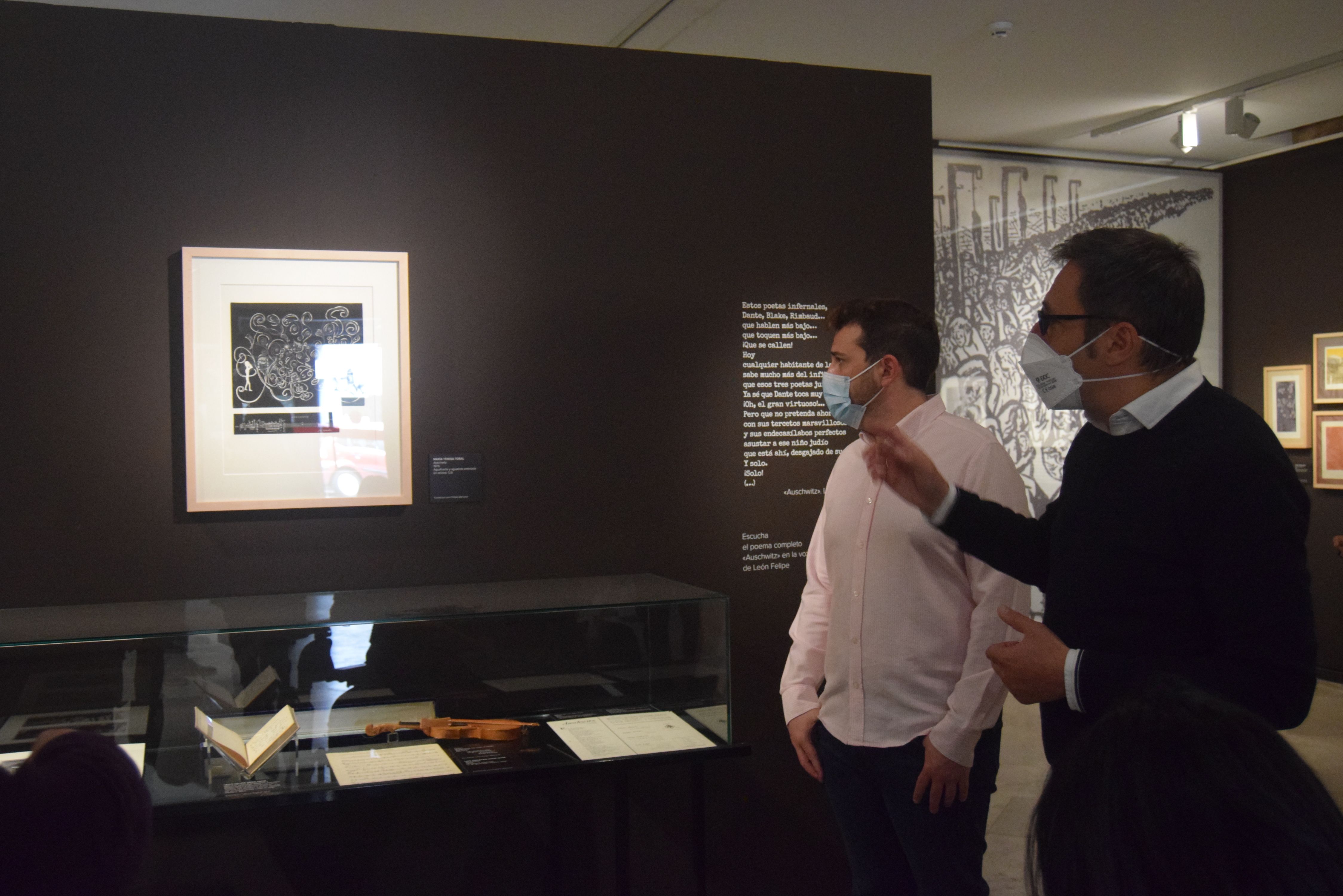 Exposición de León Felipe sobre el holocausto (2)