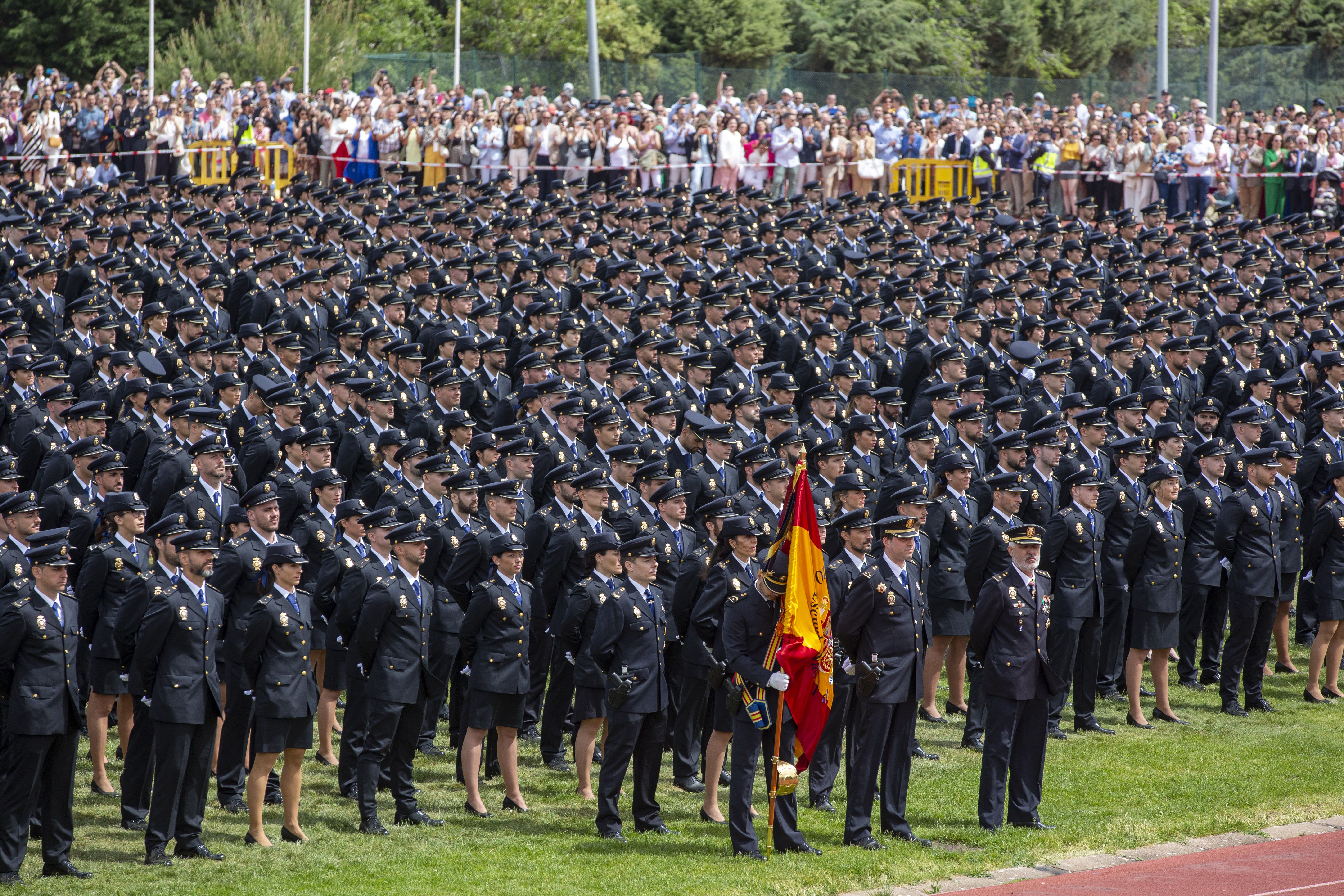 Nuevos agentes de la Policía Nacional juran su cargo en Academia de