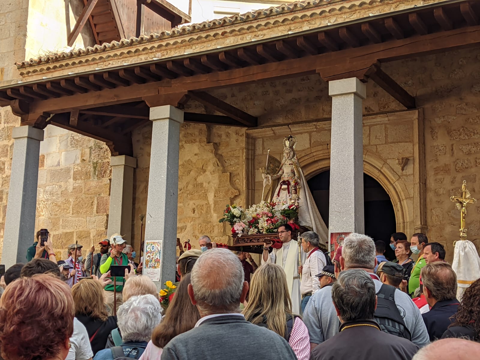 La Virgen de la Concha ya camina hacia La Hiniesta (10)