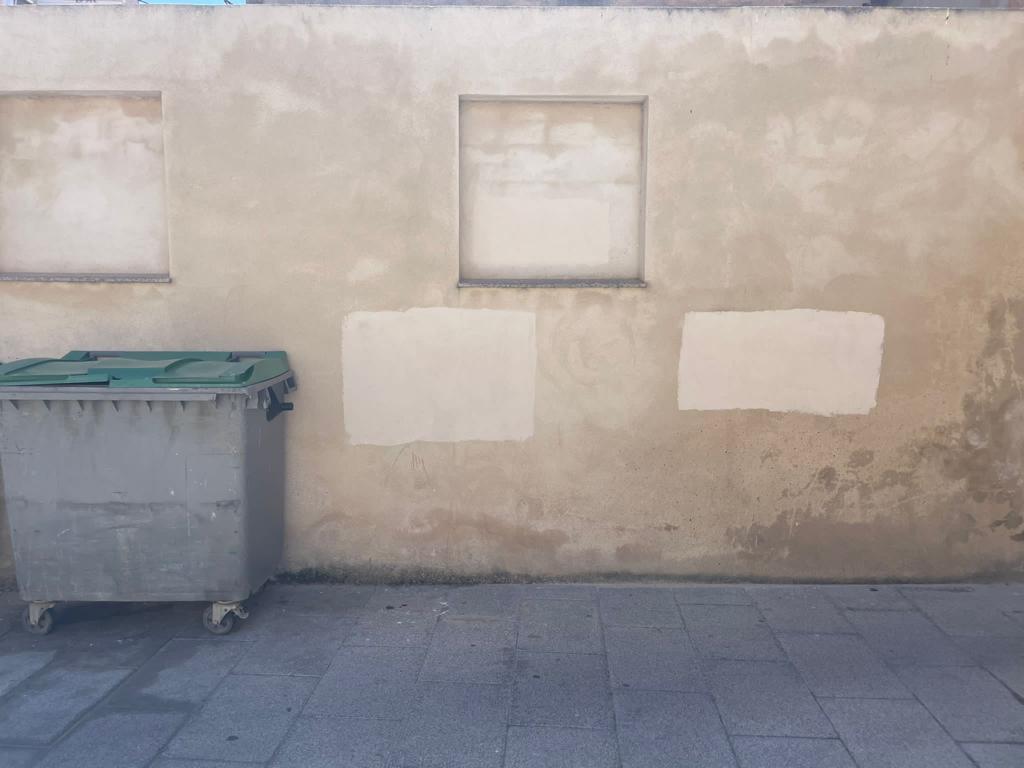 Fachada con grafitis limpiada por el Ayuntamiento (5)
