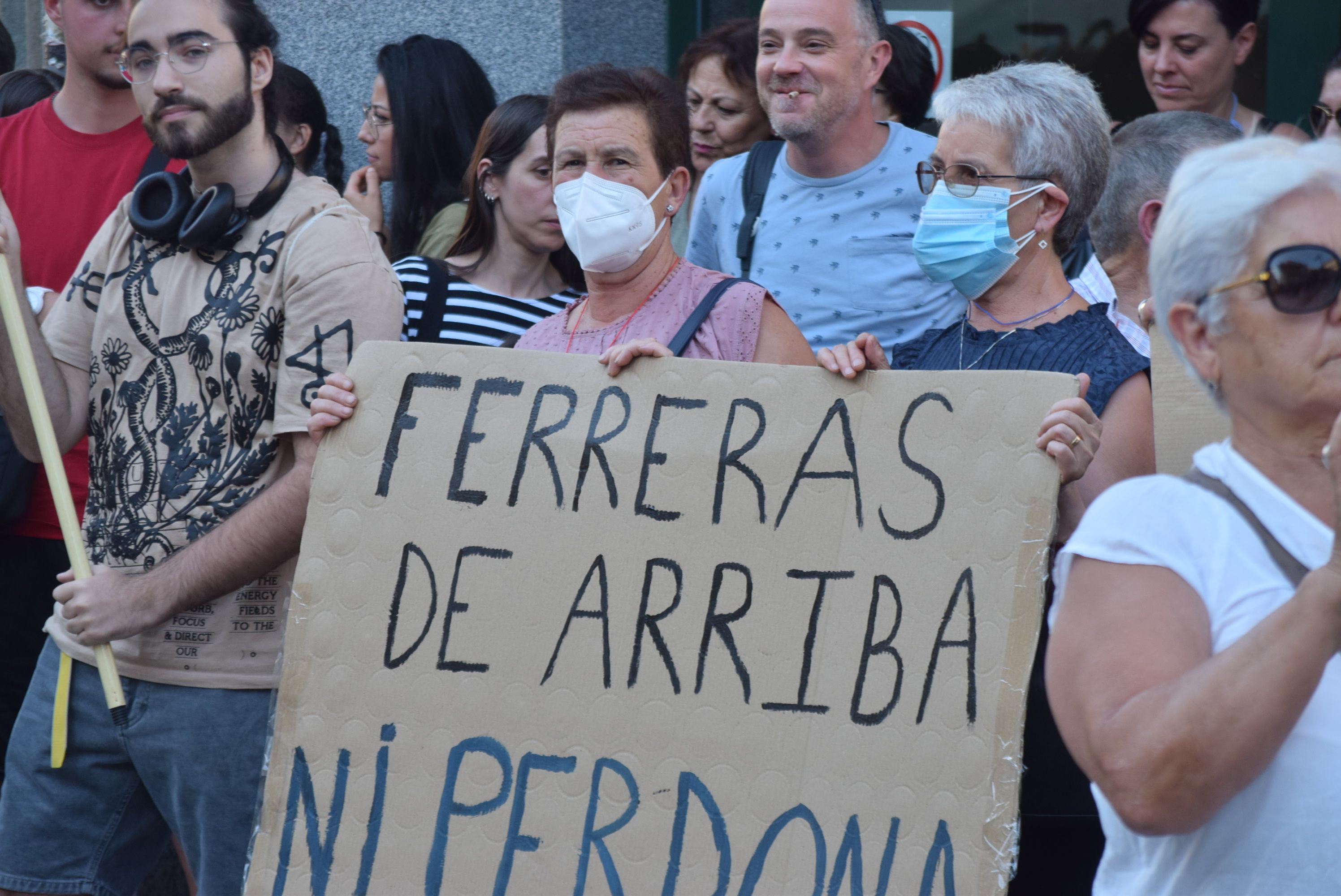 Manifestación por los incendios forestales en la provincia de Zamora. FOTO DAVID BARRUECO (6)