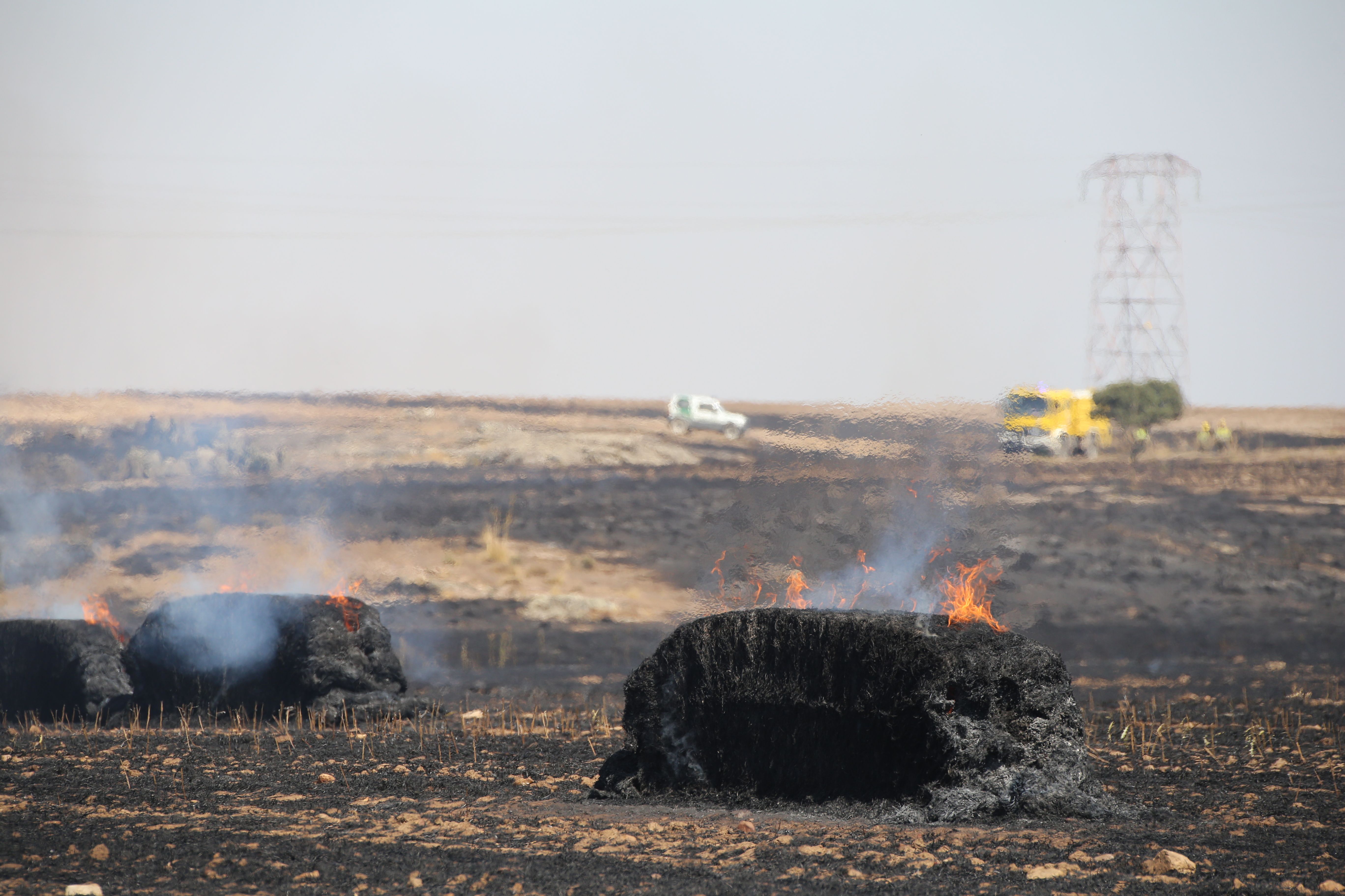 Incendio entre Muelas del Pan y Villaseco. Foto JL Leal ICAL (3)