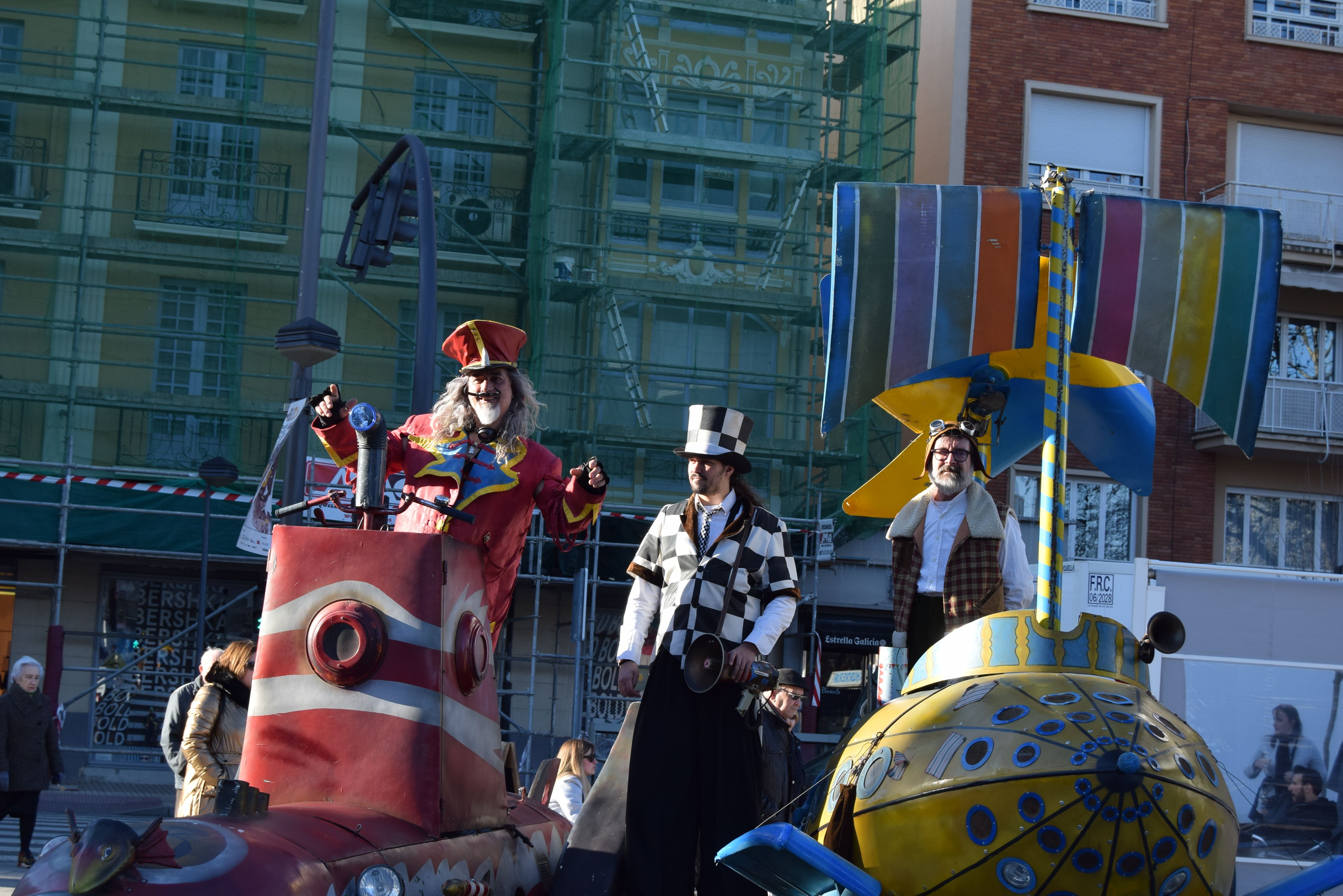 El Carnaval toma forma en Zamora con el primer pasacalles (4)